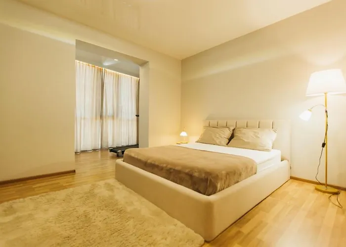 Atlant Luxury Big Family Apart On Golovna З Двома Окремими Спальнями Навпроти Тц Депот Безконтактне Заселення