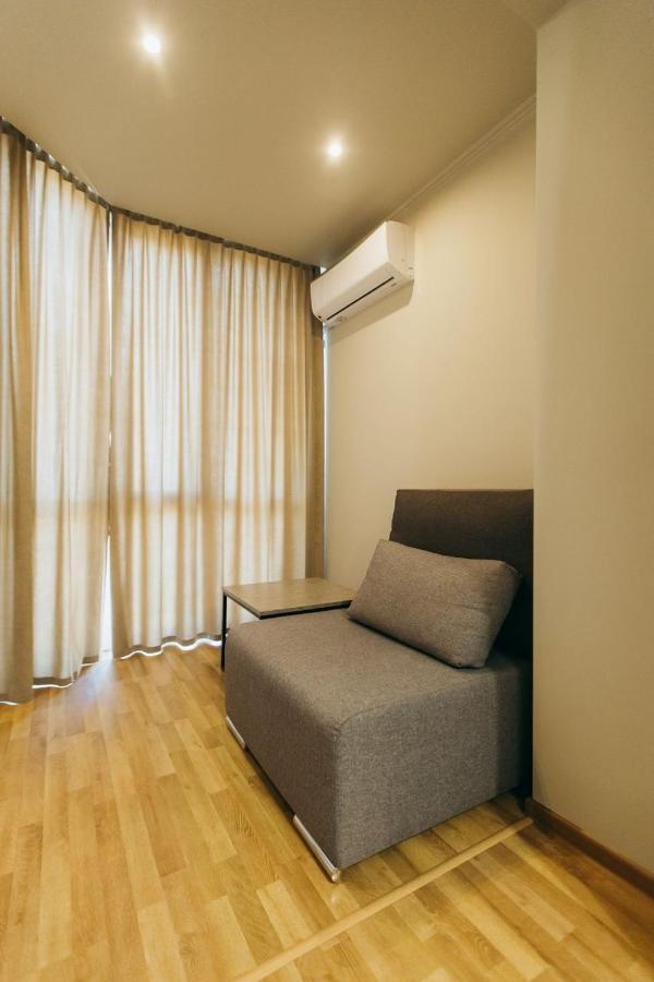Atlant Luxury: Spacious Family On Golovna Apartment