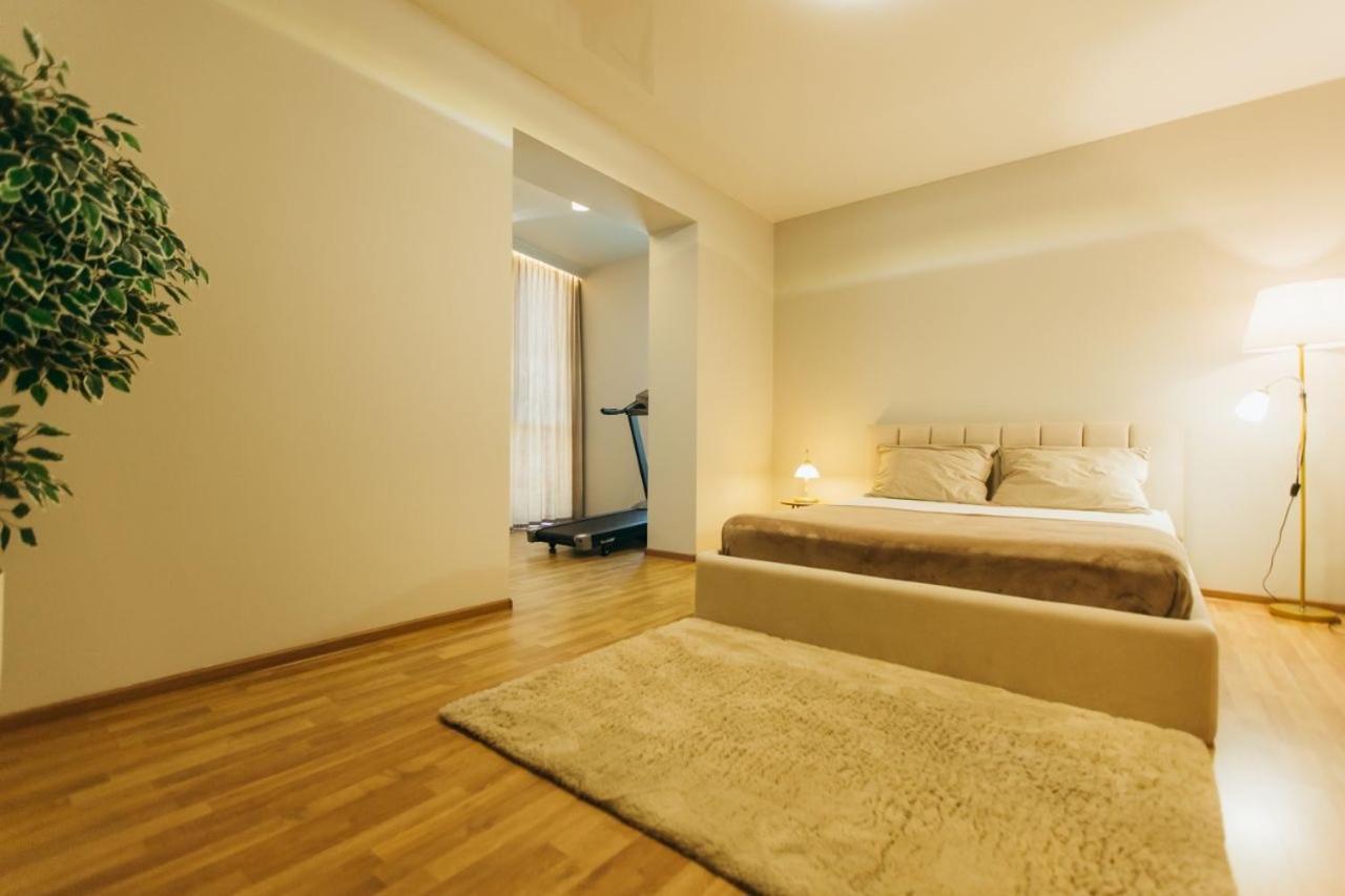 Apartment Atlant Luxury: Spacious Family On Golovna