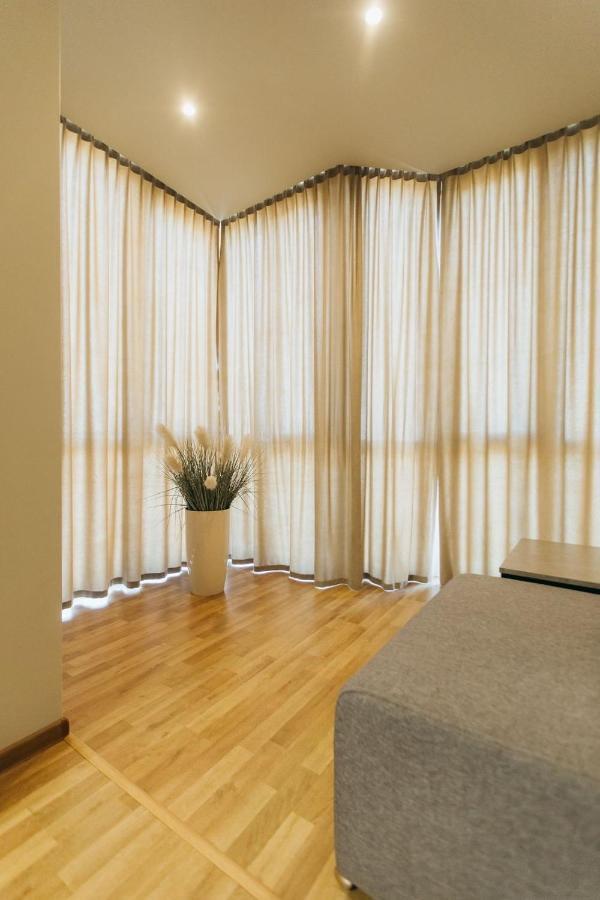 Apartment Atlant Luxury: Spacious Family On Golovna *